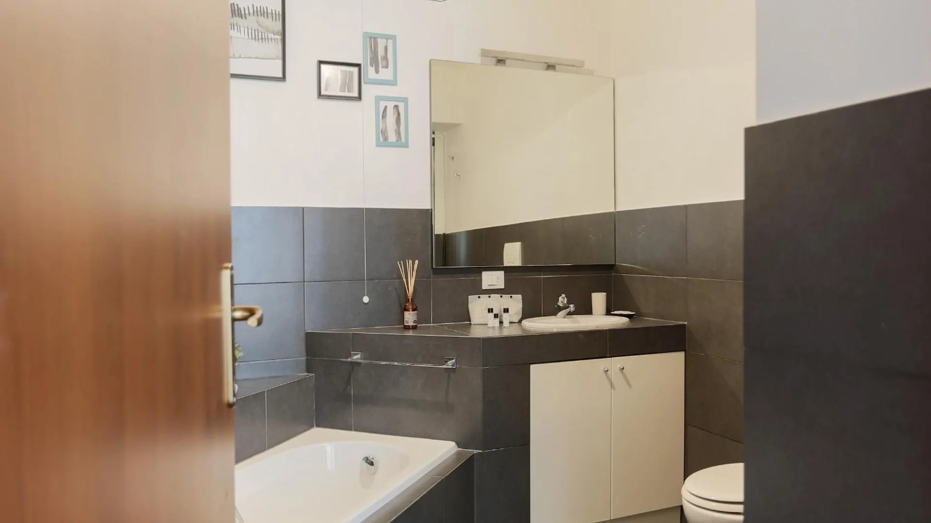 The Best Rent - Corso Buenos Aires Apartment Milan 0*,  Italy